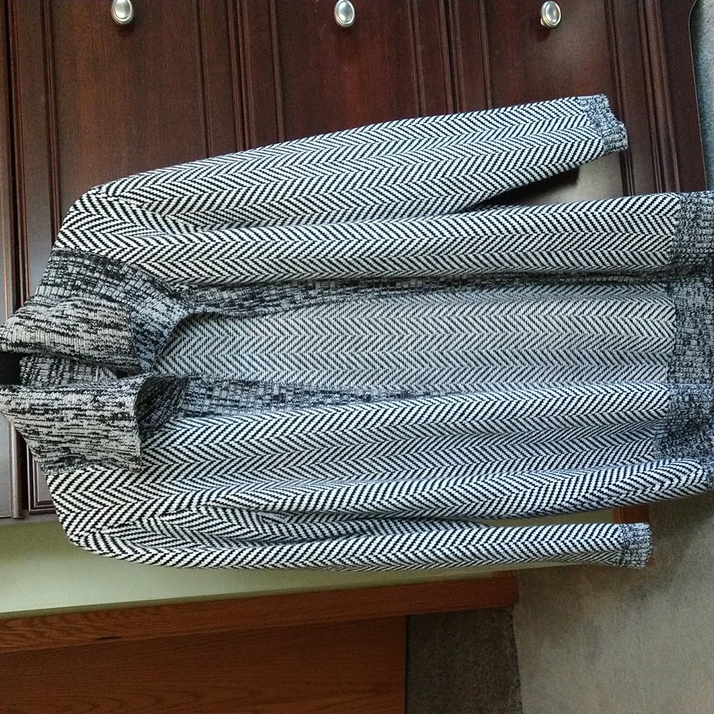 White House Black Market Sweater XL - Picture 4 of 4